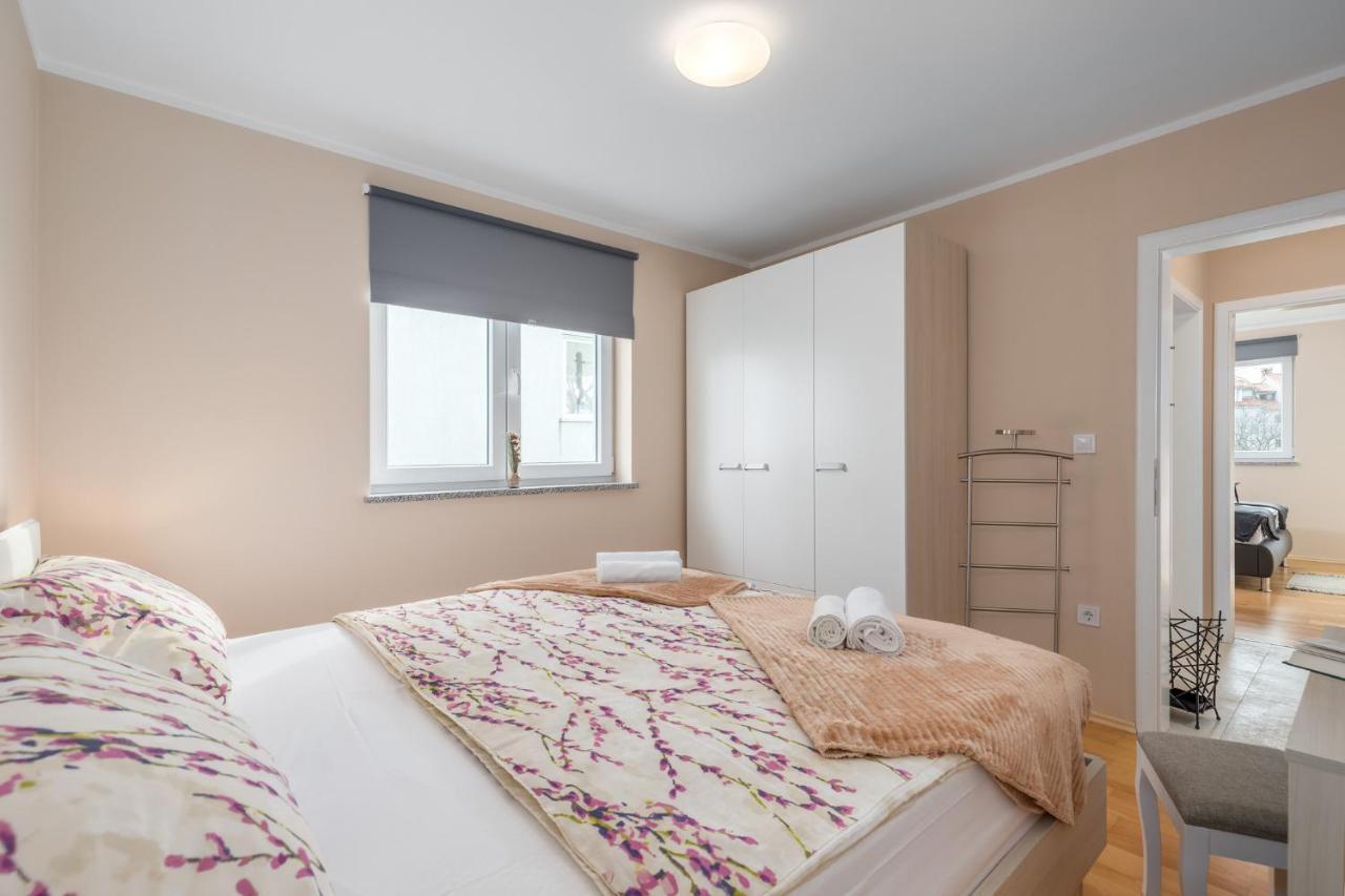 פורץ Apartment Andrea מראה חיצוני תמונה